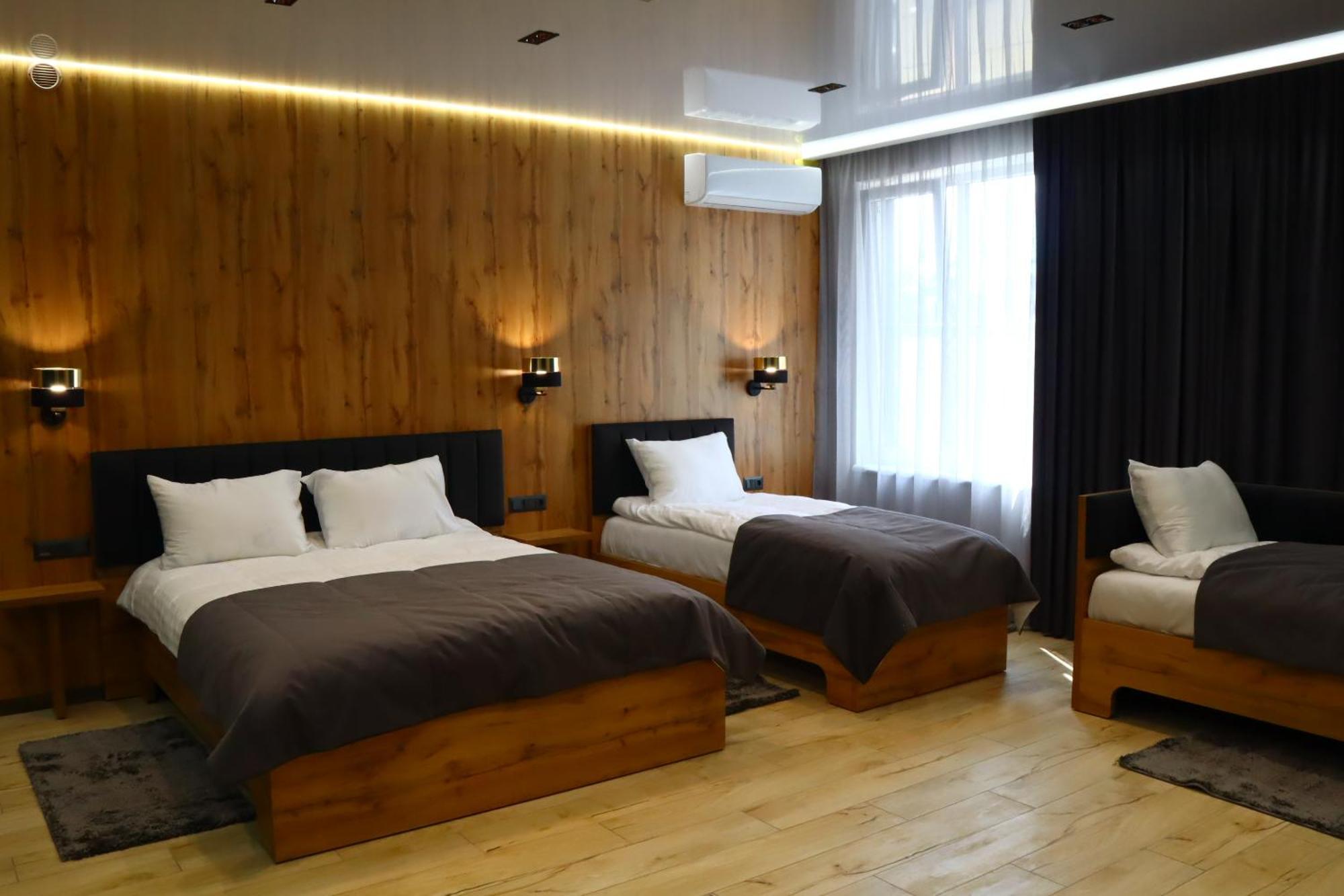 Hotel Sobkoff Khmelʼnytsʼkyy Esterno foto