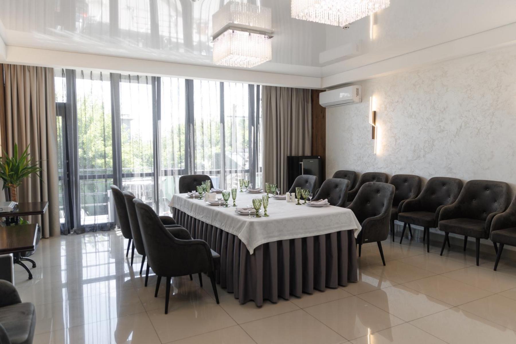 Hotel Sobkoff Khmelʼnytsʼkyy Esterno foto